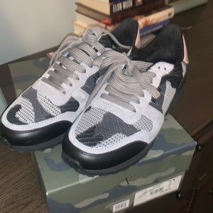 Brand new Valentino Garavani Camo Rockrunner Low Sneakers